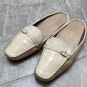 Cole Haan wo Cream Loafers